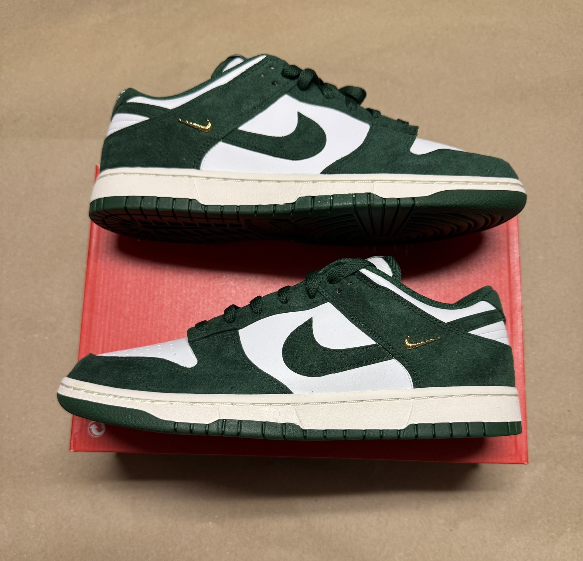 Nike Dunk Low Gorge Green Mini Swoosh women’s size 12 shoes Rare NEW!