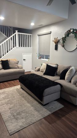 Biege 3-piece couch