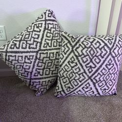 couch/ bed pillows 