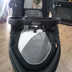 Three Wheel Stroller Graco 