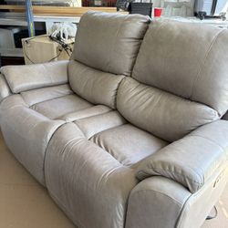 Reclining Loveseat 