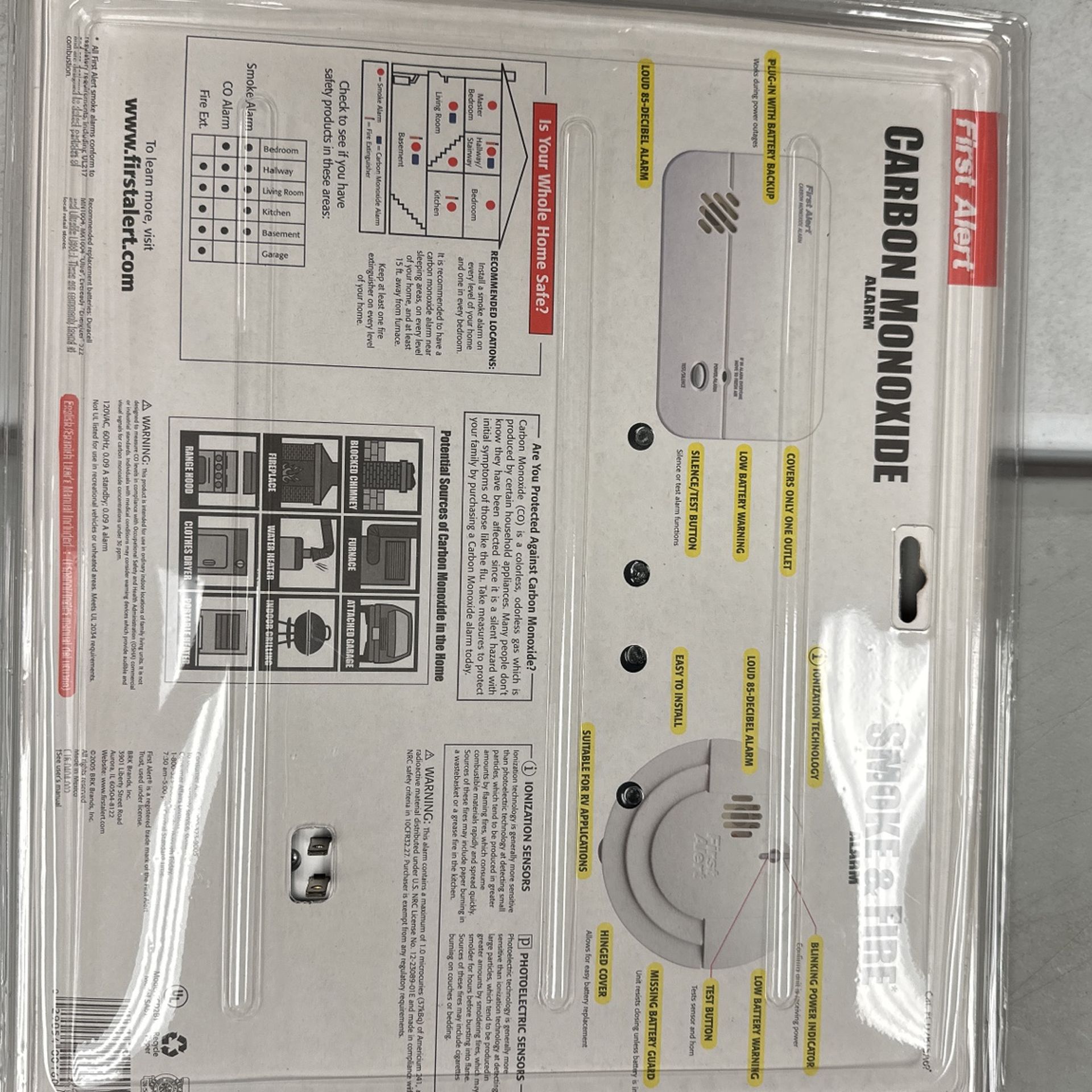 First Alert 489379 Carbon Monoxide smoke fire alarms 2 pack NIB OLD STOCK Home