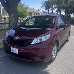 2015 Toyota Sienna