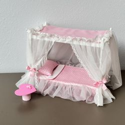 Barbie Canopy Bed - Includes Bedding 