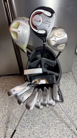 Mens RIGHT Handed AMF Wide Track 12pc Golf set, with AMF Golf Bag w/stand