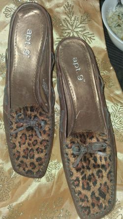 Apt 9 Leather Slip-ons