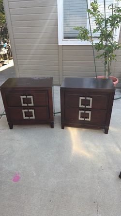 Dresser set