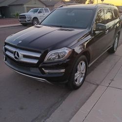 Mercedez Benz GL(contact info removed)