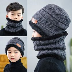 Kids winter hat and scarf