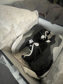 Jordan 4 Retro “Fear”