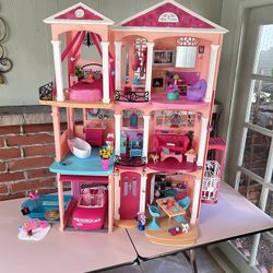 Barbie Dream House - With Lots Of Extras
