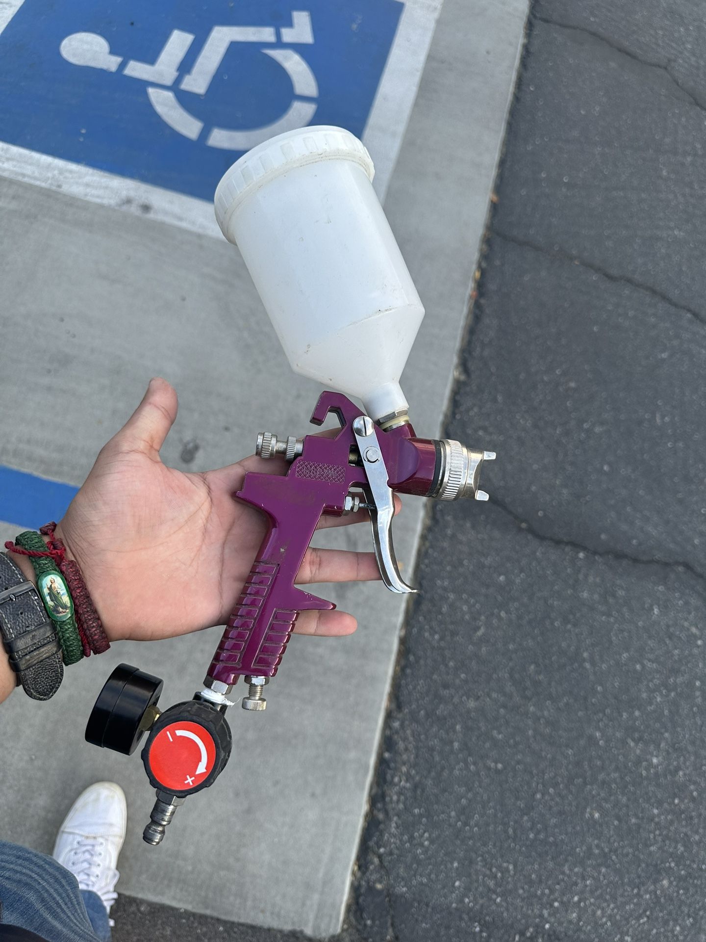 Spray Paint Gun 