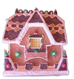 Rare Byers Choice Traditions "Sweet Bungalow" gingerbread house figurine decor.