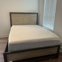 Queen Bed, Nightstand, And Chest 