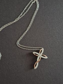 Primrose cross necklace deals