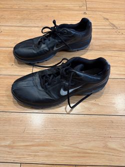 Nike used black golf shoes size14-15