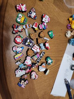 Croc charms /Tonka/farm animals on wheel