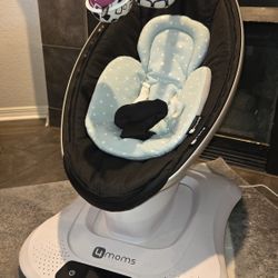 4 Mom's Mamaroo