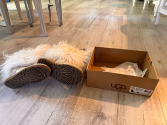 UGG Cambridge Metallic Boots Size 6