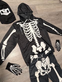Skeletons Skull 💀 Halloween Very Good Quilty Costume 🎃 Outfit Men’s (Size Large - Hoodie, Pants, Gloves, Mask)