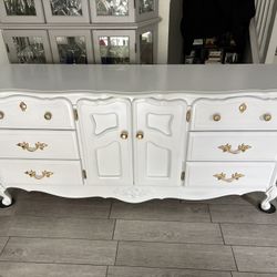Dresser 9 Drawers 