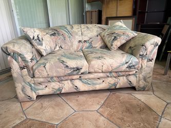 Love seat