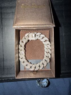 Cuban link bracelet