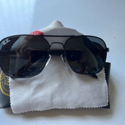Ray Ban