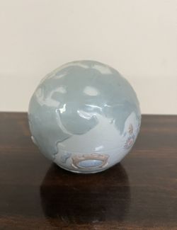 Lladro Porcelain XVI Century Globe With Box