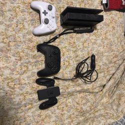 Nintendo Switch Accessory Lot. 