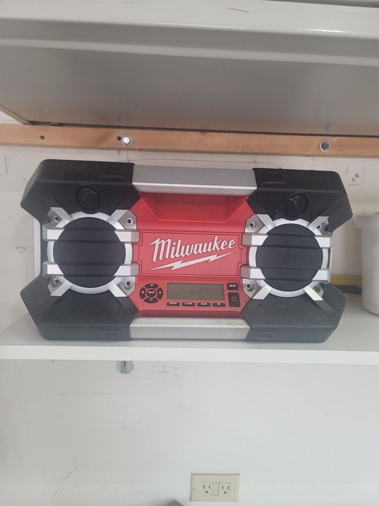 Milwaukee Radio