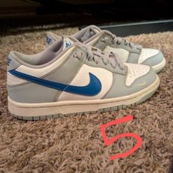 Kids Nike Sz5