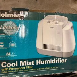Holmes Cool Mist Humidifier w/  permanent Filter HM3607TG New open box