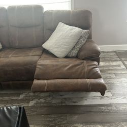 Couch With Recliners 