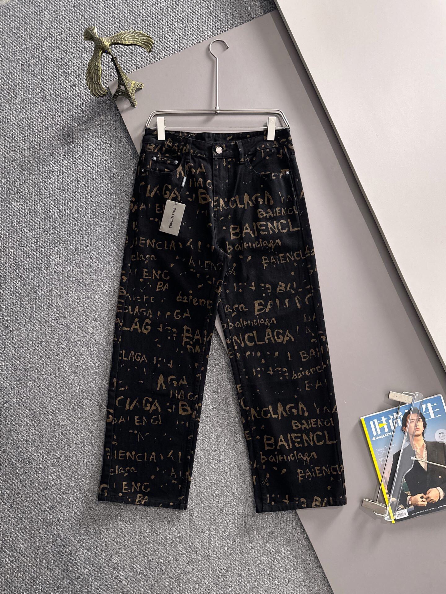 Balenciaga Menโs 2025 Jeans New