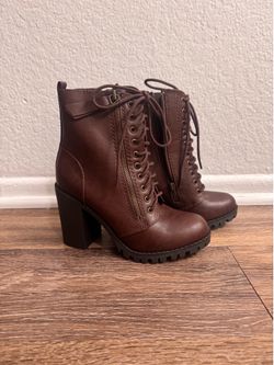 Women’s Boots