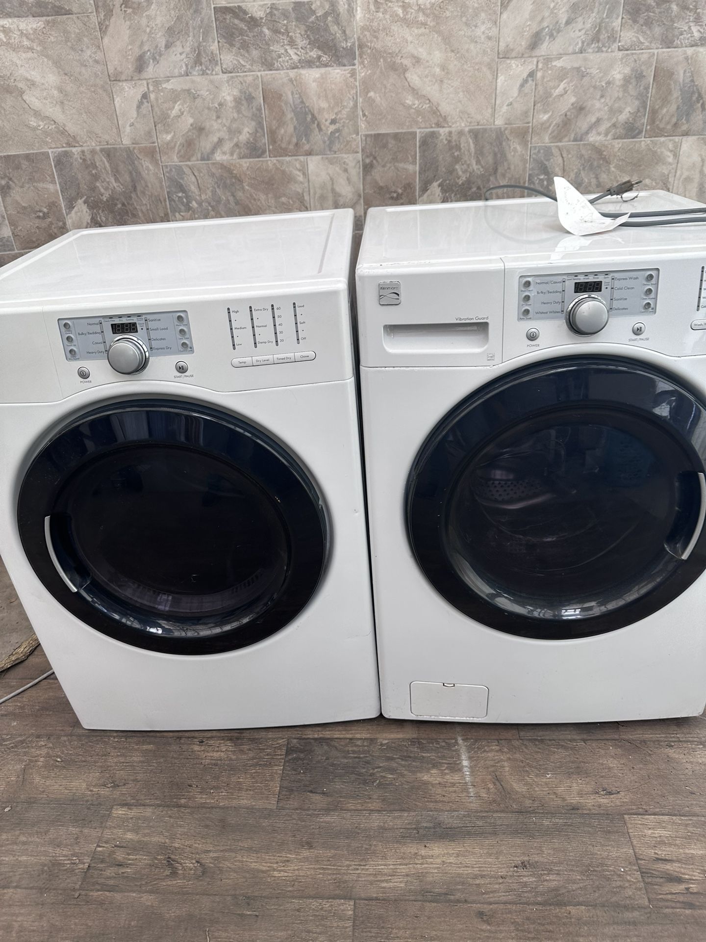 Kenmore Washer And Deyer Dryer Gas