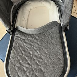 Uppababy bassinet Grey 