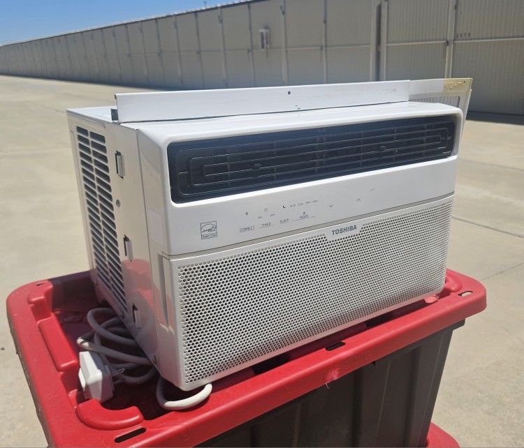 Toshiba window AC Unit 8k BTU