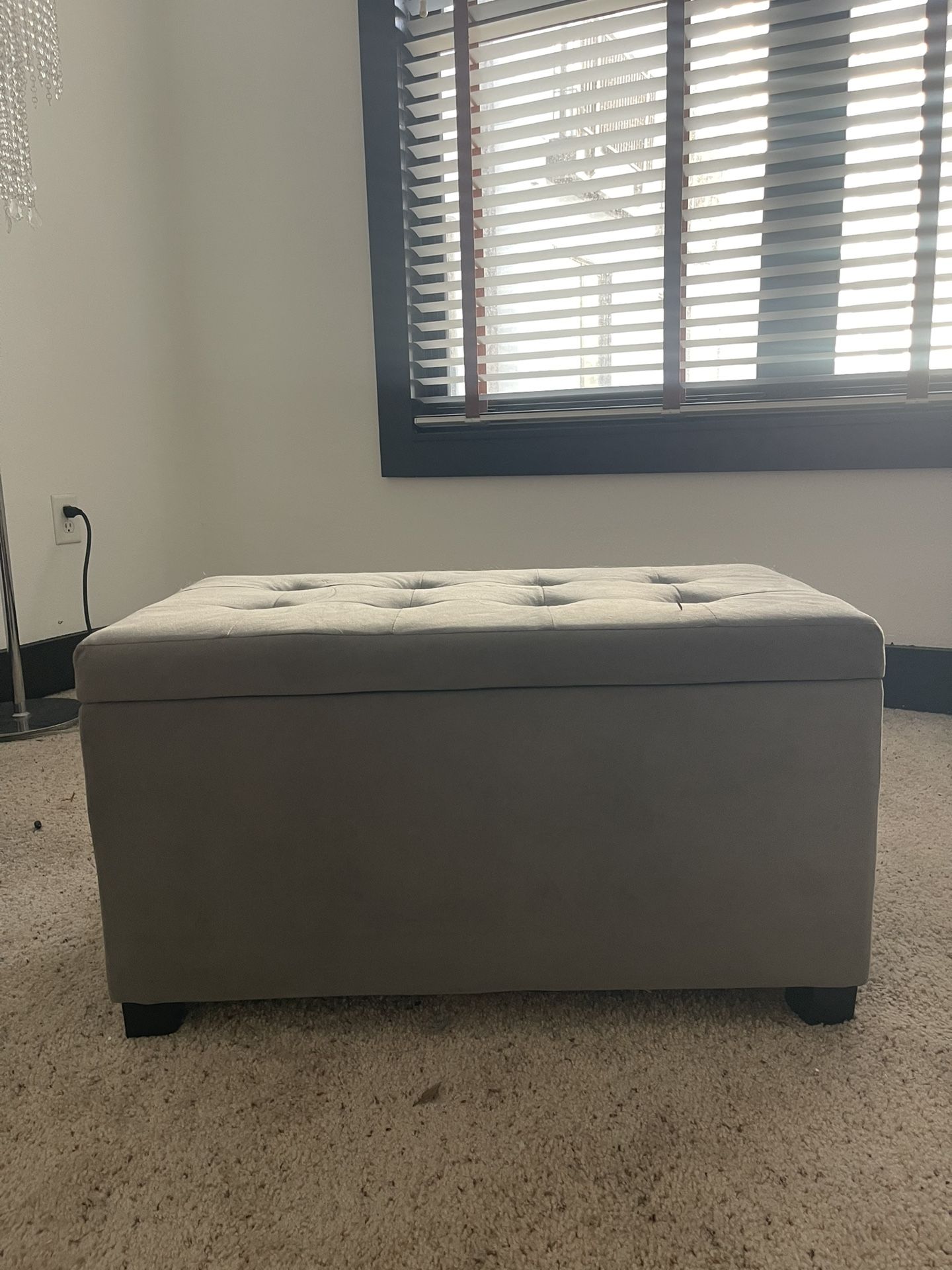 Grey Lift-Top Storage Chest / Ottoman