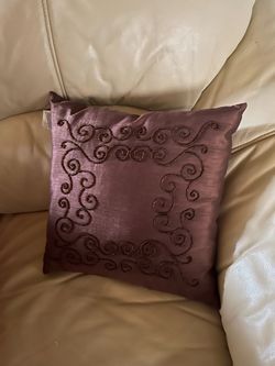 Decorative Beaded Pillow (Total: 4)