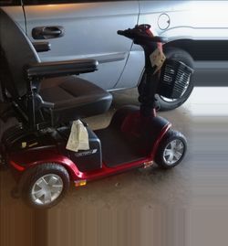 PRIDE MOBILITY VICTORY 10 SCOOTER