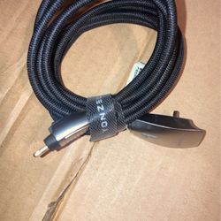 6 Foot Yonzee USBC To iPhone Cable (New )