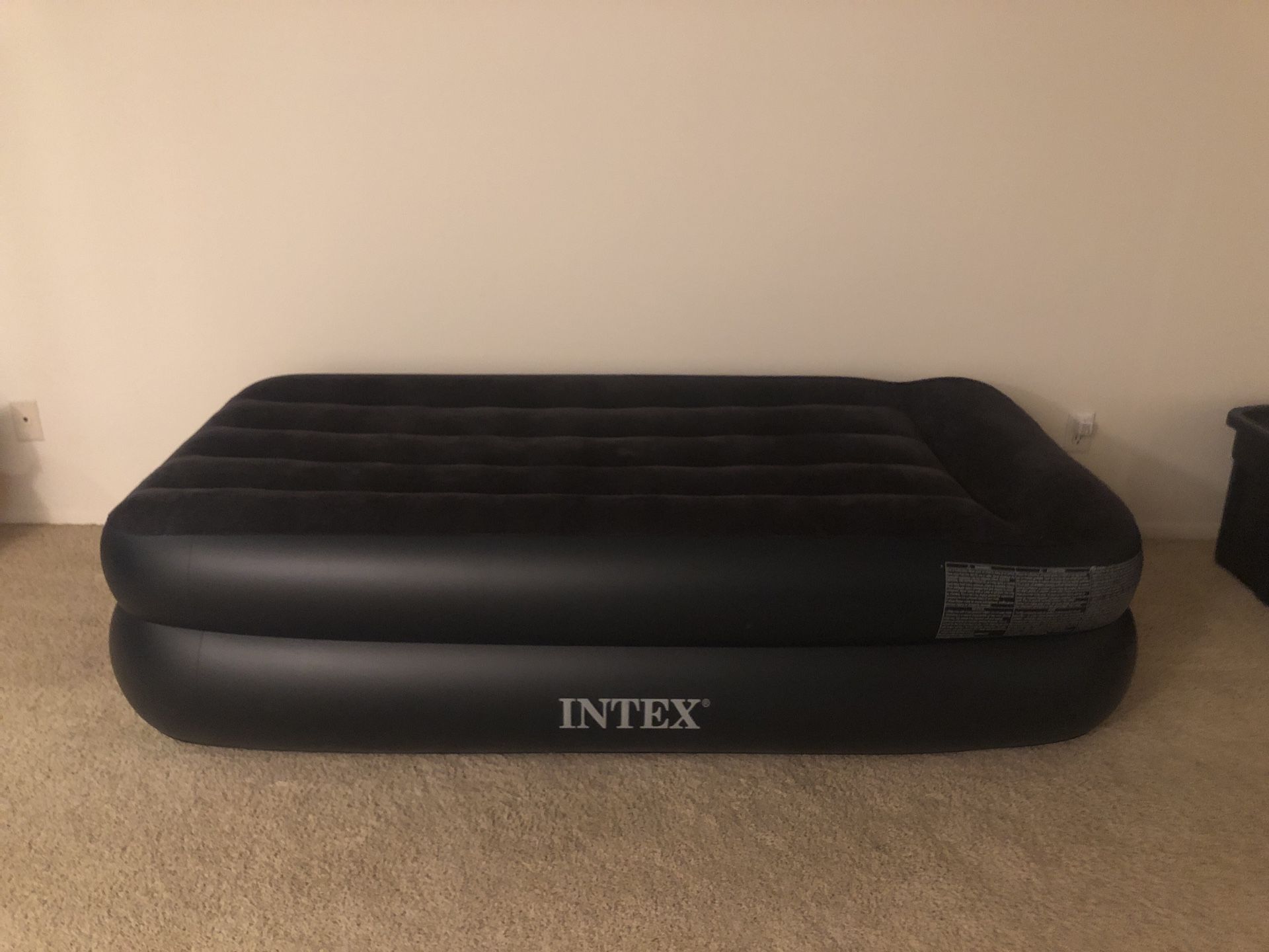 Intel air mattress full size built in electric pump