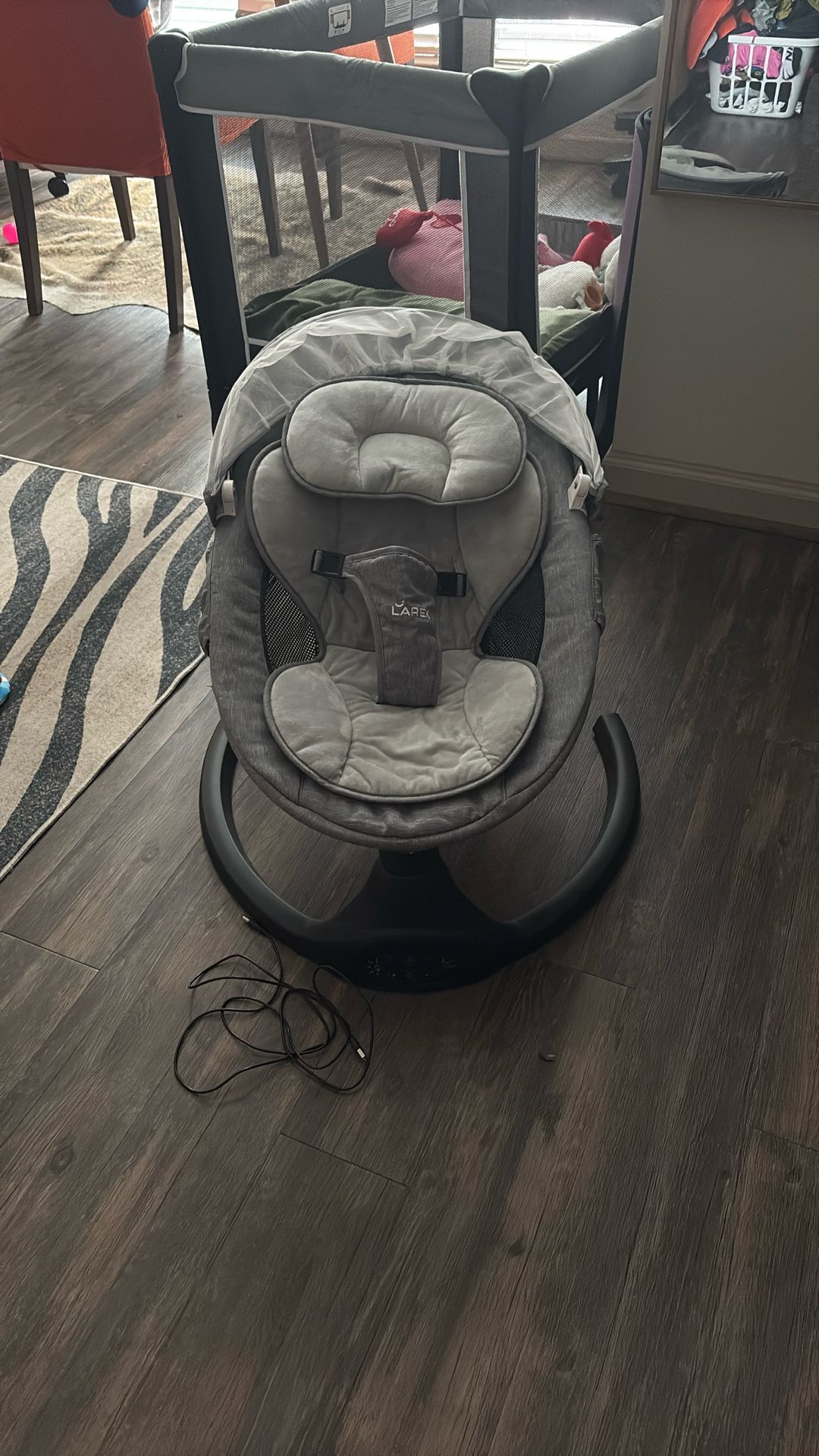 Larex Baby Swing (USED ONCE)