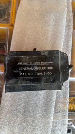 GE main breaker TQAL21100