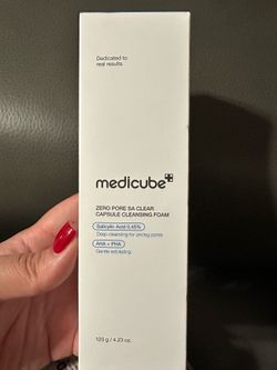 MEDICUBE Zero Pore SA Clear Capsule Facial Deep Cleanser