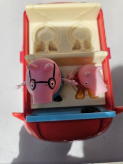 Pepa Pig Moving Car