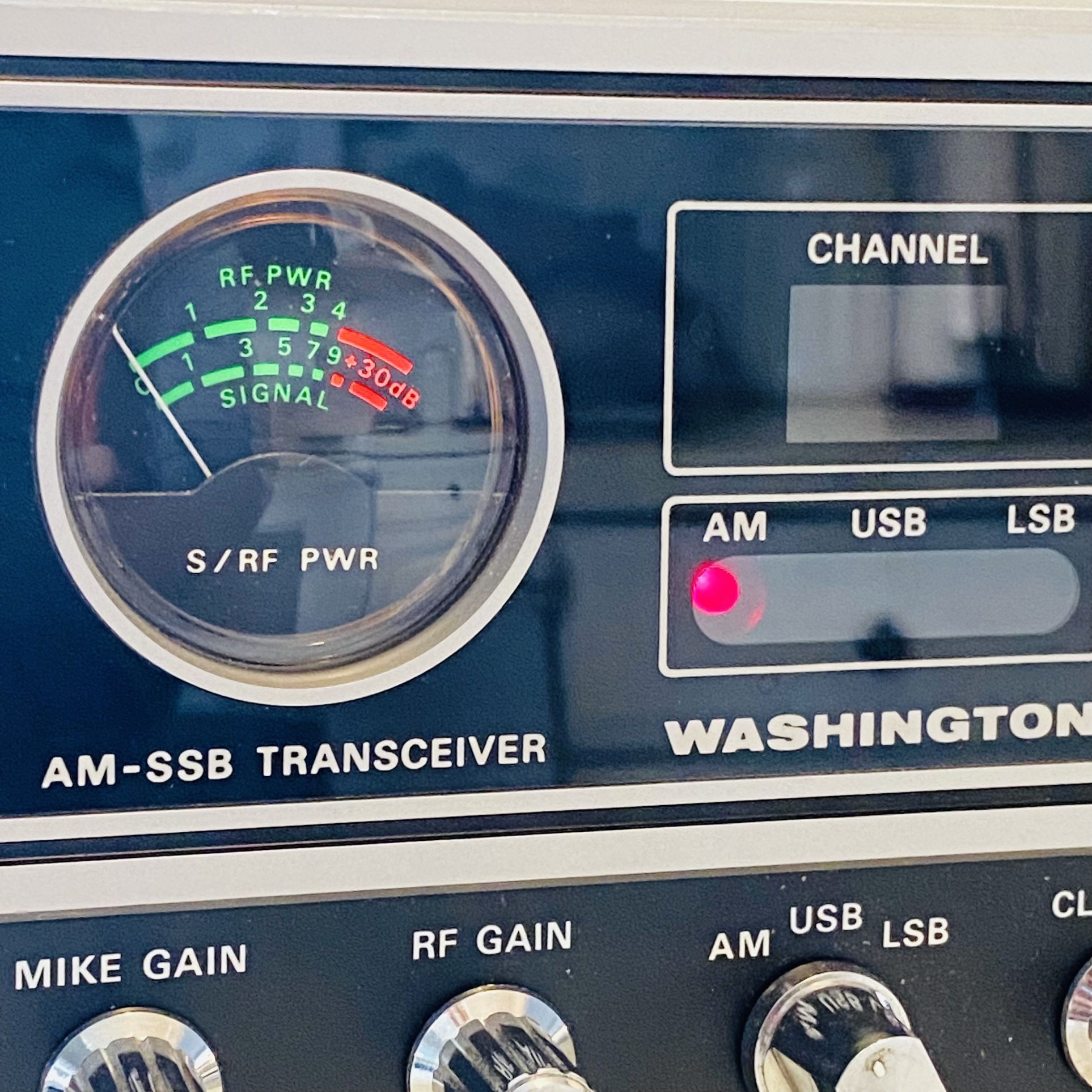 Vintage President Washington CB RADIO Base Station AMSSB Powers Up No