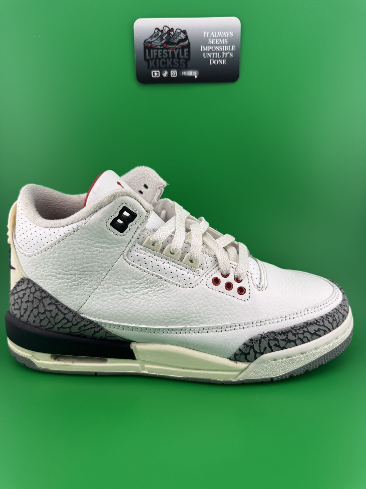 Jordan 3 White Cement Reimagined PreOwned Size 6y